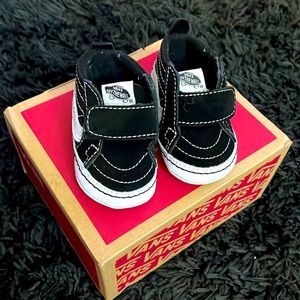 Vans baby shoes